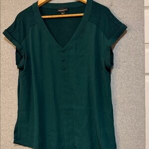 Pleione Deep Green V-Neck Buttoned Blouse